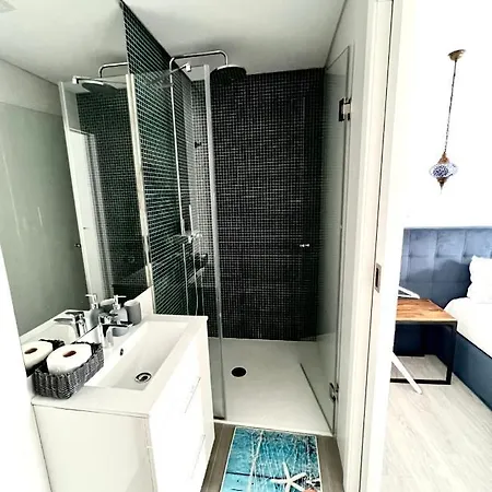 Luxury Penthouse - River Gallery Art - View&center Apartmán