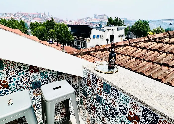 Luxury Penthouse - River Gallery Art - View&center *