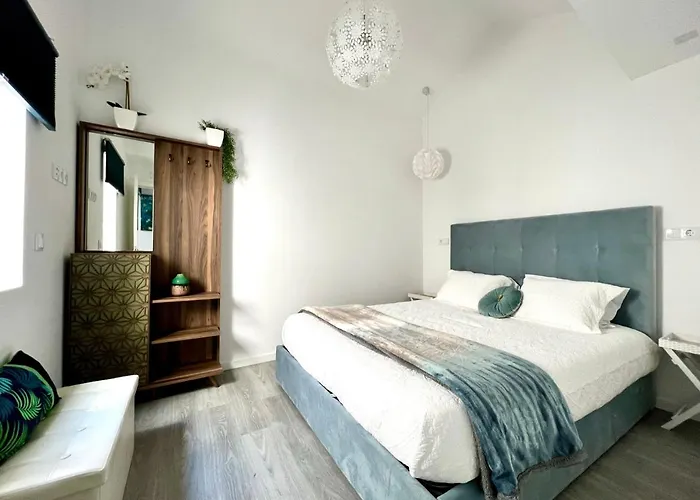 Luxury Penthouse - River Gallery Art - View&center Lejlighed