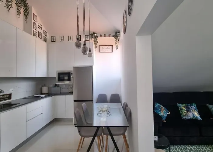 Luxury Penthouse - River Gallery Art - View&center Lejlighed *