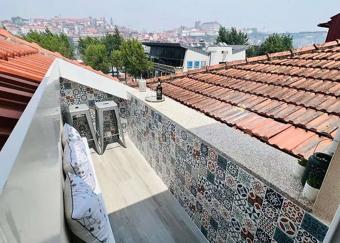 Luxury Penthouse - River Gallery Art - View&center *